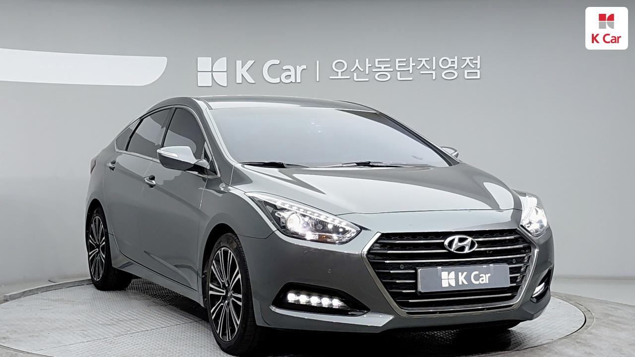 HYUNDAI The New I40 Saloon 2.0 GDI