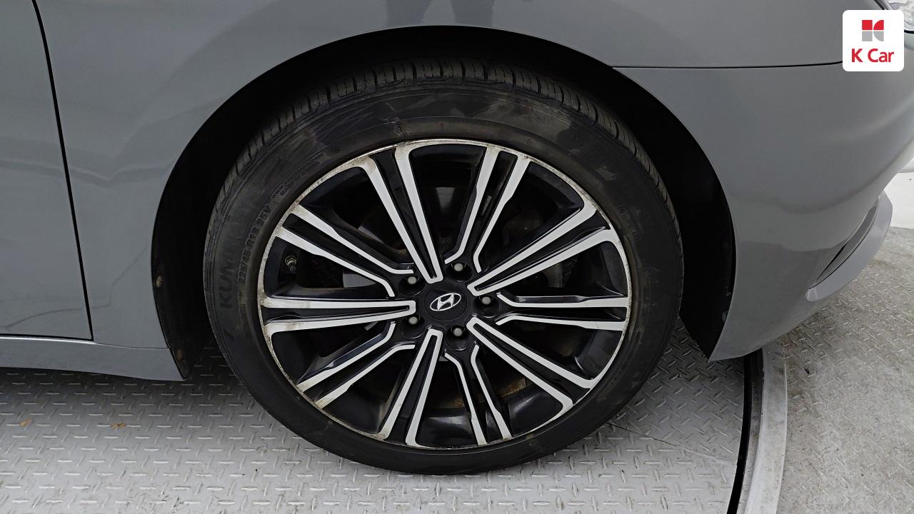HYUNDAI The New I40 Saloon 2.0 GDI