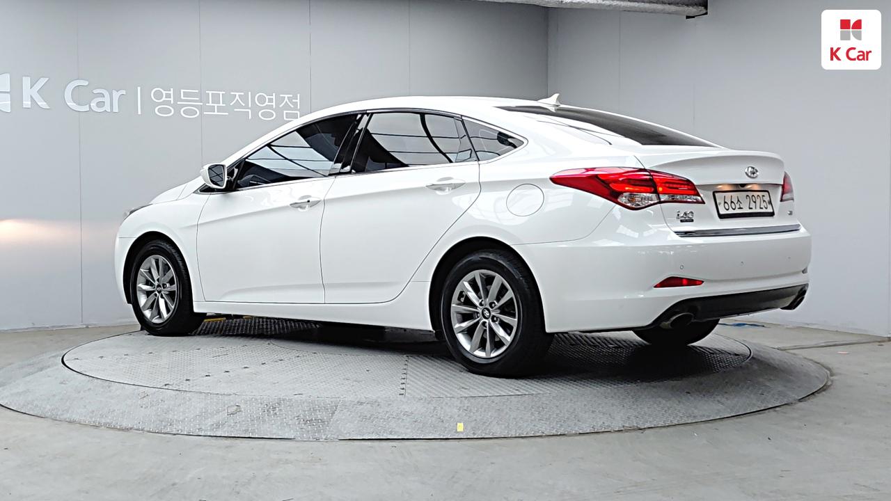 HYUNDAI The New I40 Saloon 2.0 GDI