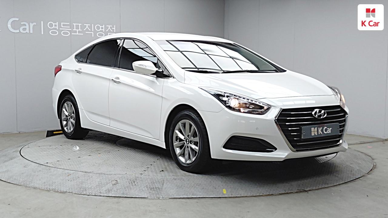 HYUNDAI The New I40 Saloon 2.0 GDI