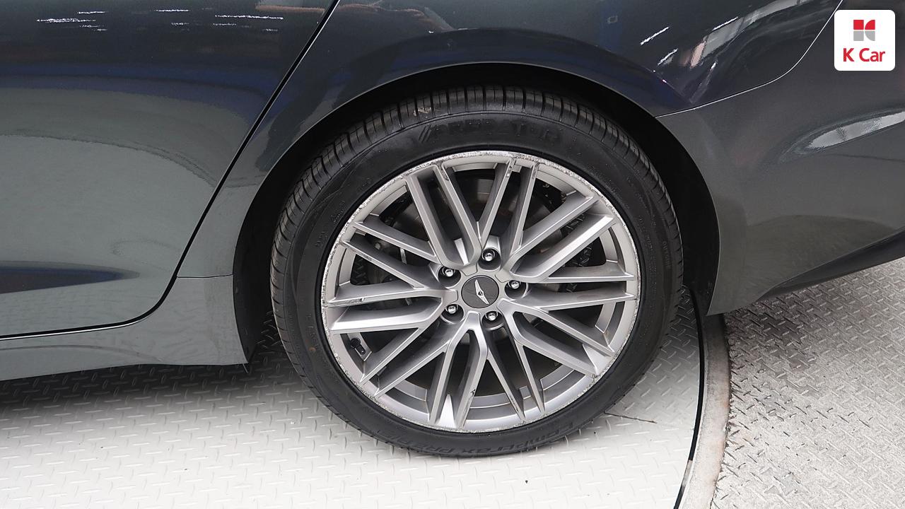 제네시스 G70 2.0T AWD 슈프림