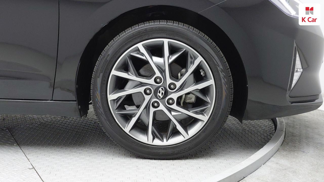HYUNDAI The New Avante AD 1.6 Gasoline