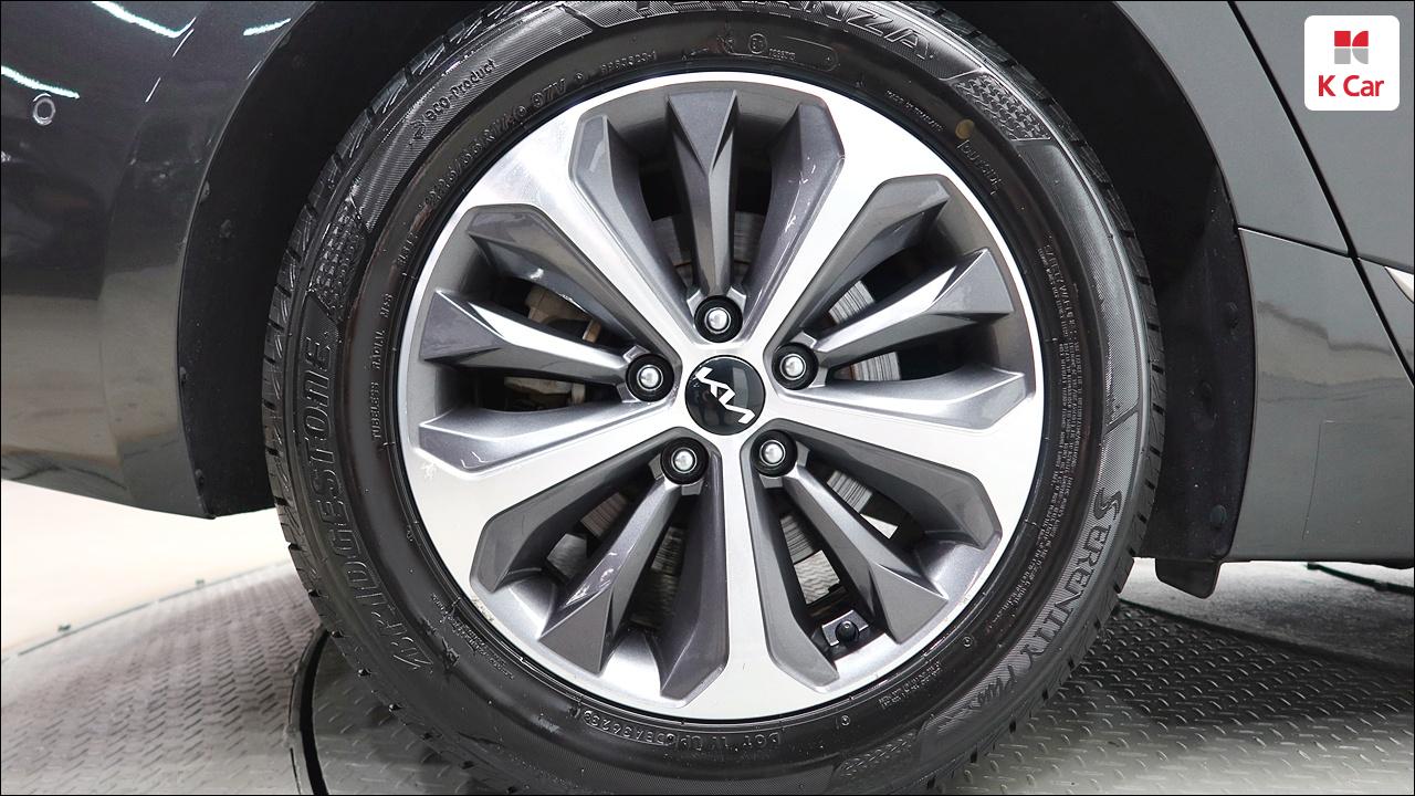 KIA K8 Hybrid HEV