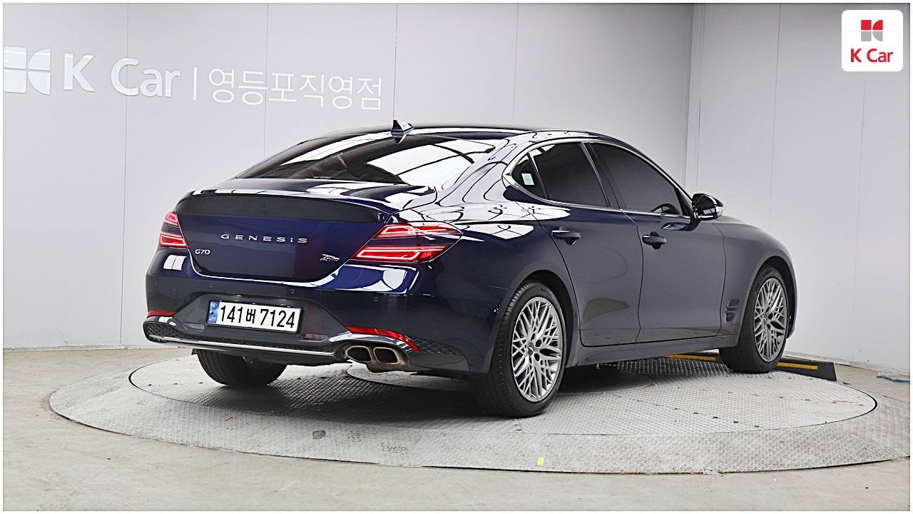 GENESIS The New G70 Gasoline 2.0 Turbo AWD