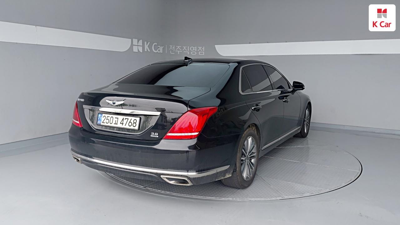 GENESIS EQ900 3.8 GDi AWD