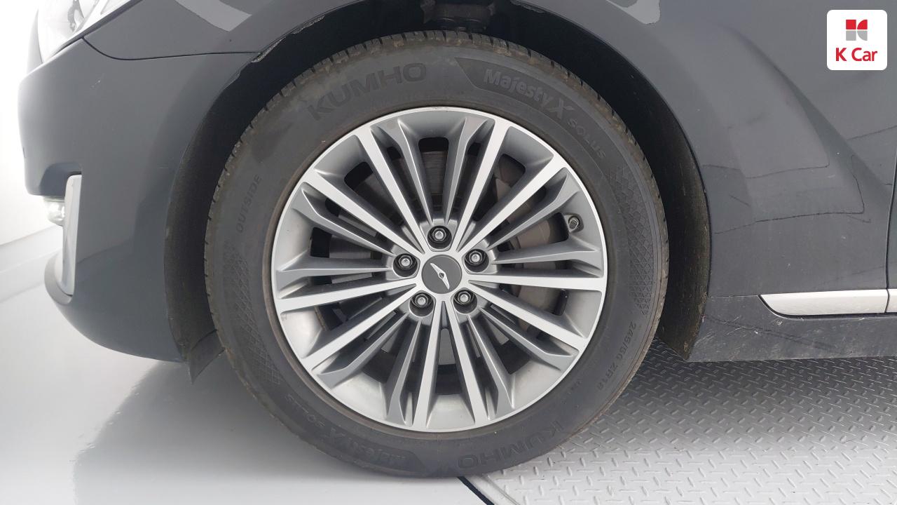 GENESIS EQ900 3.8 GDi AWD