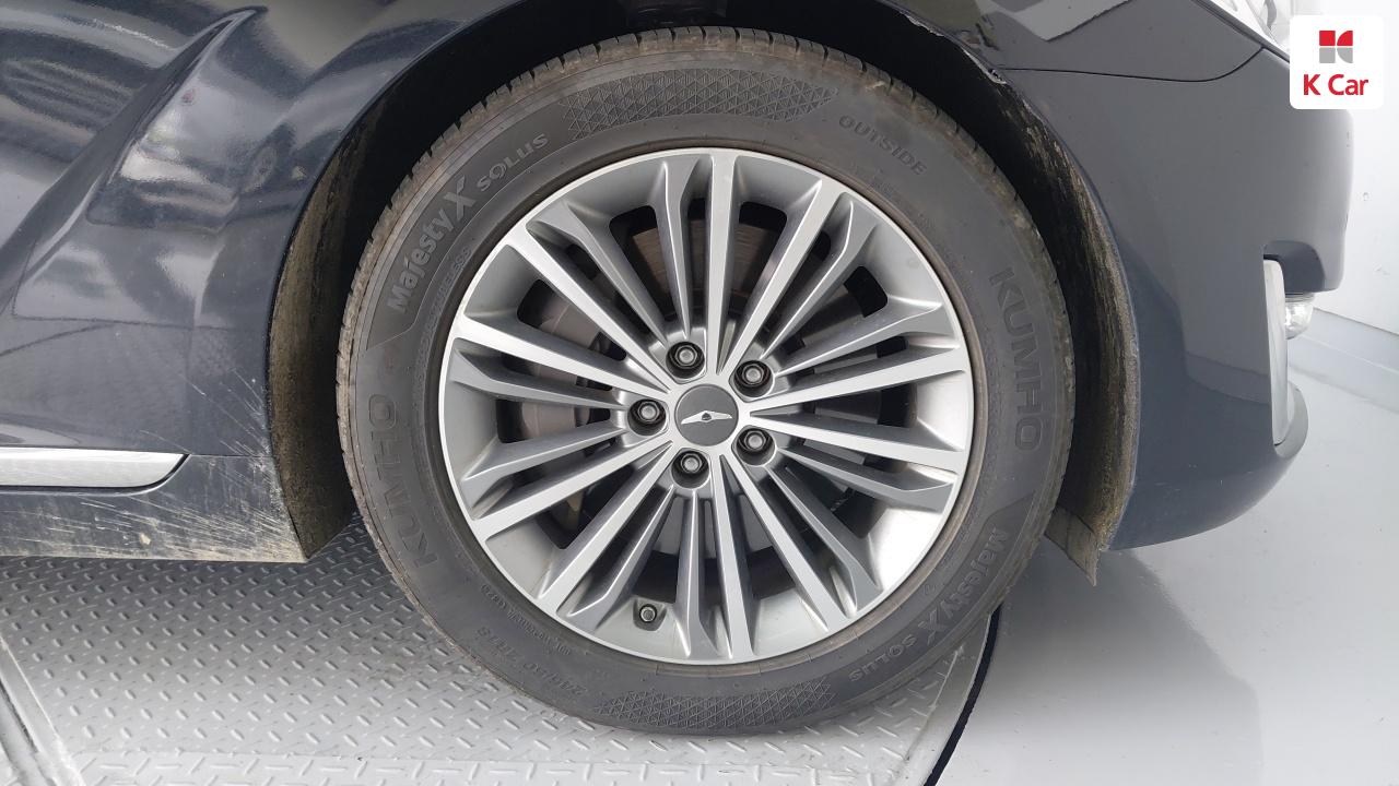 GENESIS EQ900 3.8 GDi AWD