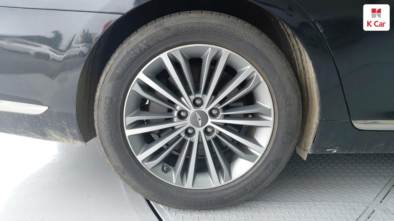 GENESIS EQ900 3.8 GDi AWD