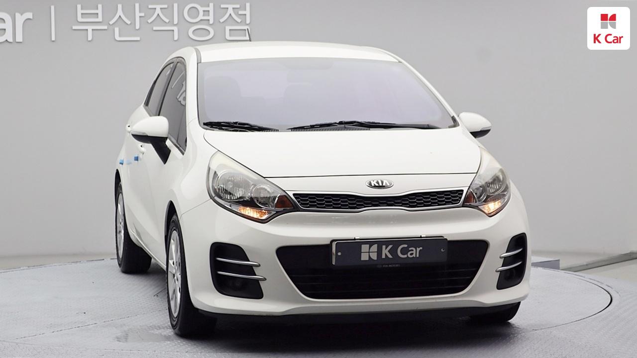 기아 더 뉴 프라이드 5DR 1.4 MPI 트렌디