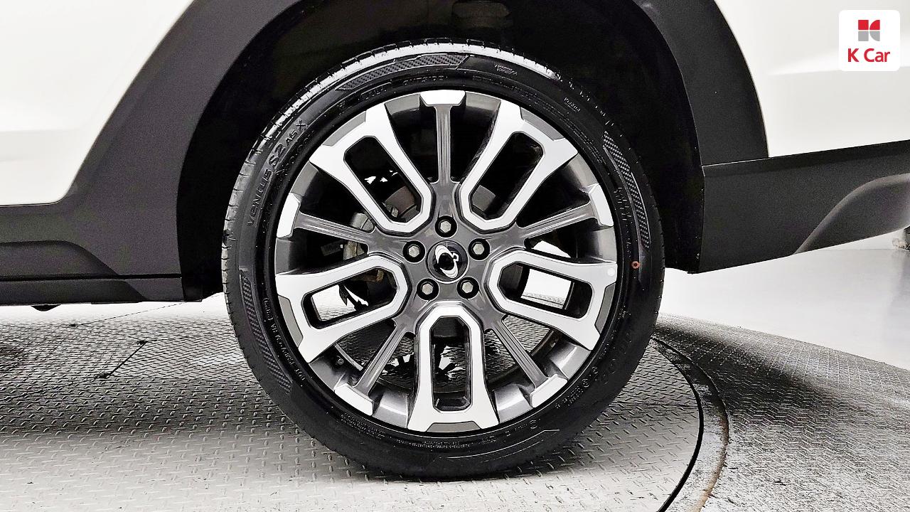 KGM 토레스 가솔린 1.5 2WD T7