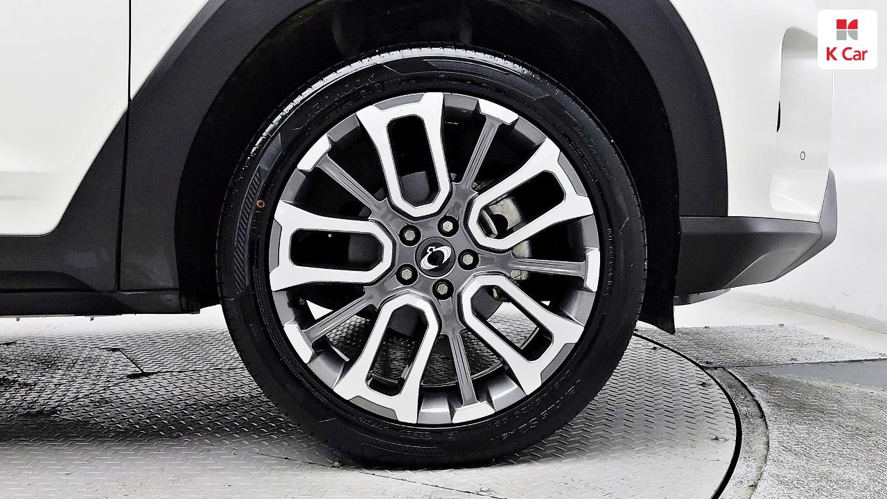 KGM 토레스 가솔린 1.5 2WD T7