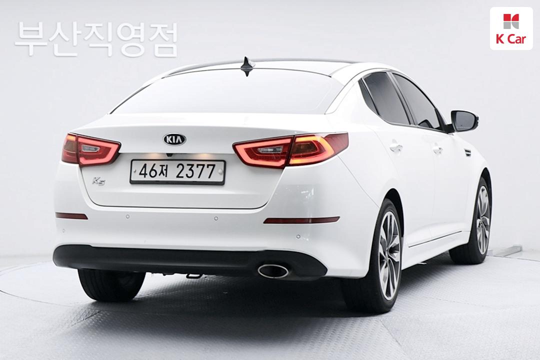 Kia K5 Luxury Trendy 4