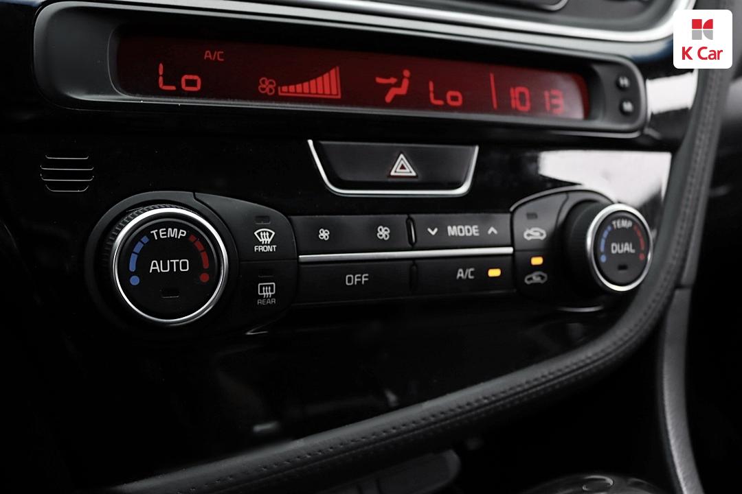 Kia K5 Luxury Trendy 10