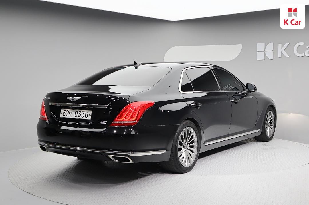 Genesis EQ900 3.3 T-GDI AWD Prestige 5