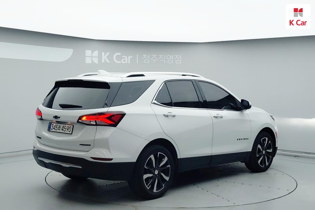 Chevrolet Equinox The Next Gasoline 2WD Premier — фото 2