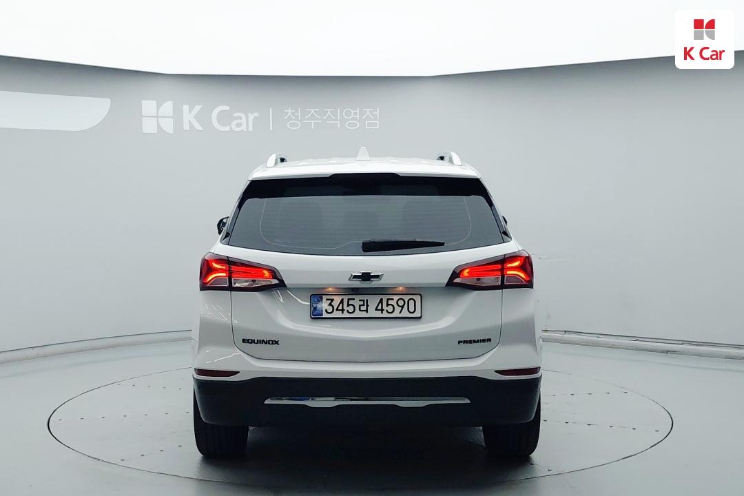 Chevrolet Equinox The Next Gasoline 2WD Premier — фото 4