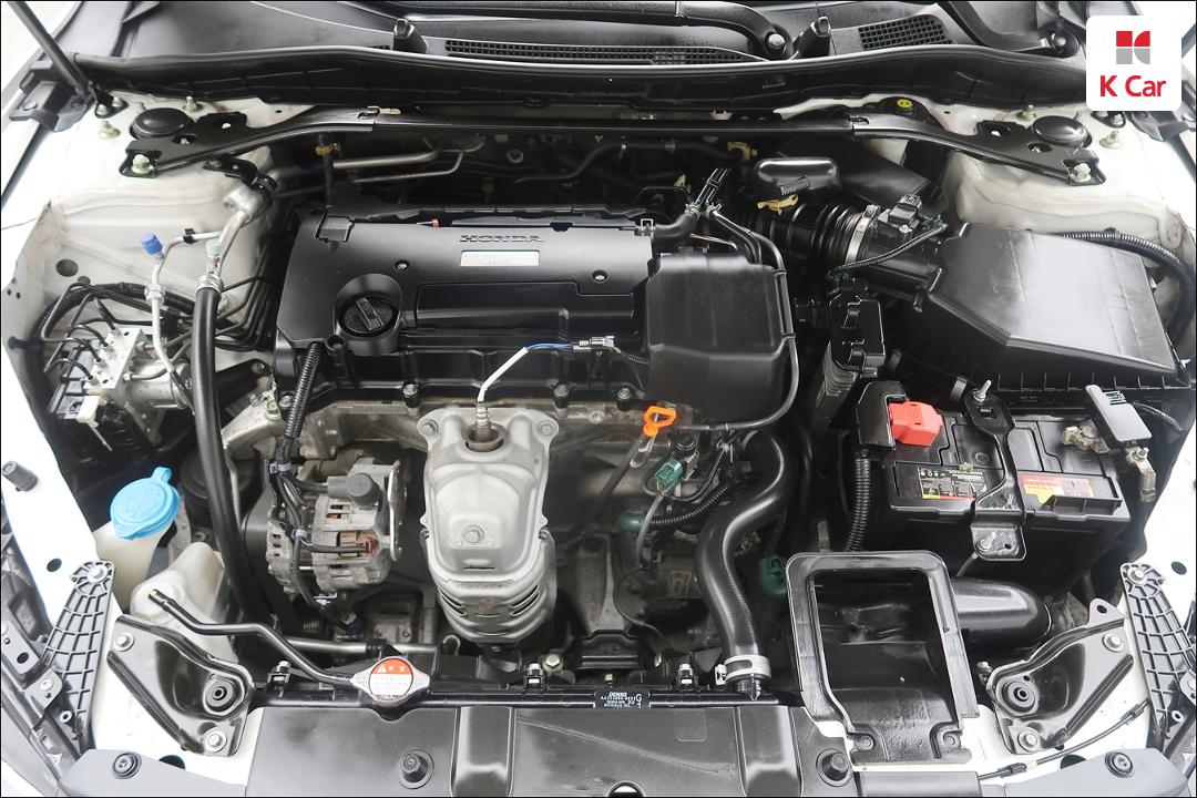 Honda Accord 2.4 10