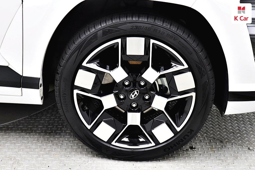 Hyundai Kona Electric SX2 Long Range Inspiration 8