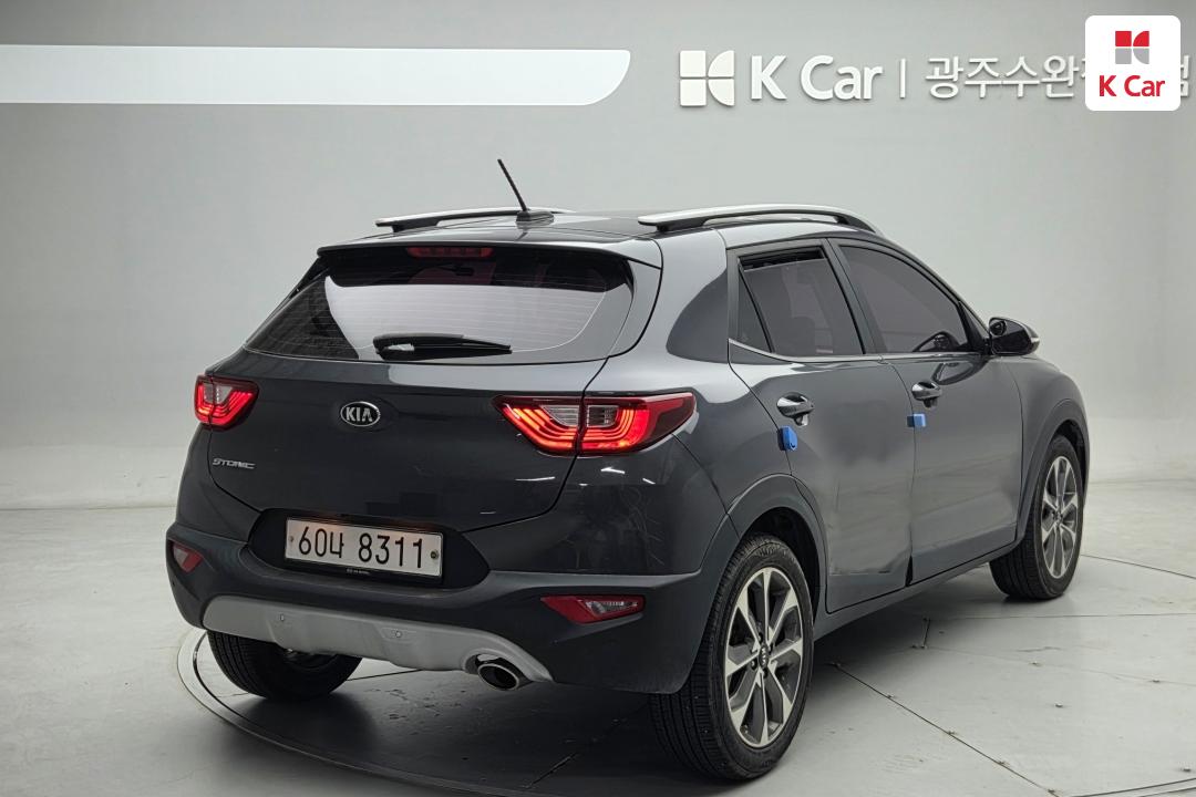 Kia Stonic 1.6 Diesel Prestige 5
