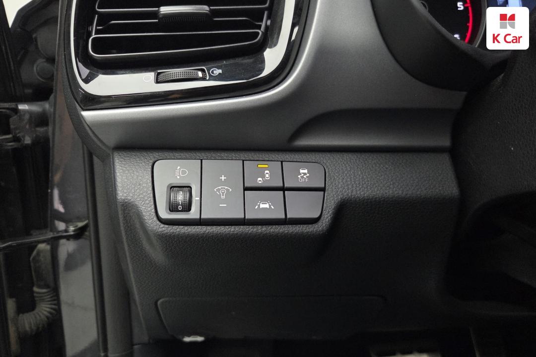 Kia Stonic 1.6 Diesel Prestige 8