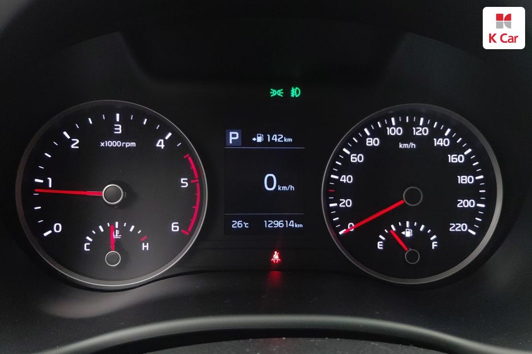 Kia Stonic 1.6 Diesel Trendy 4