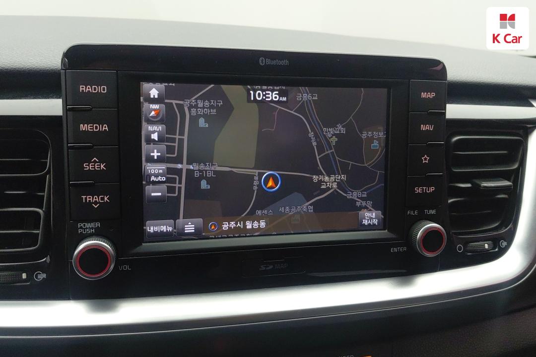 Kia Stonic 1.6 Diesel Trendy 6