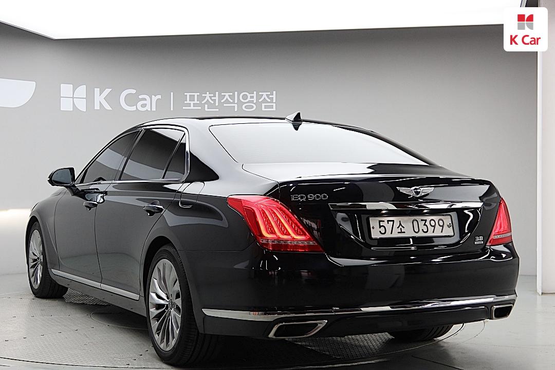 Genesis EQ900 3.8 GDI AWD Premium Luxury 3