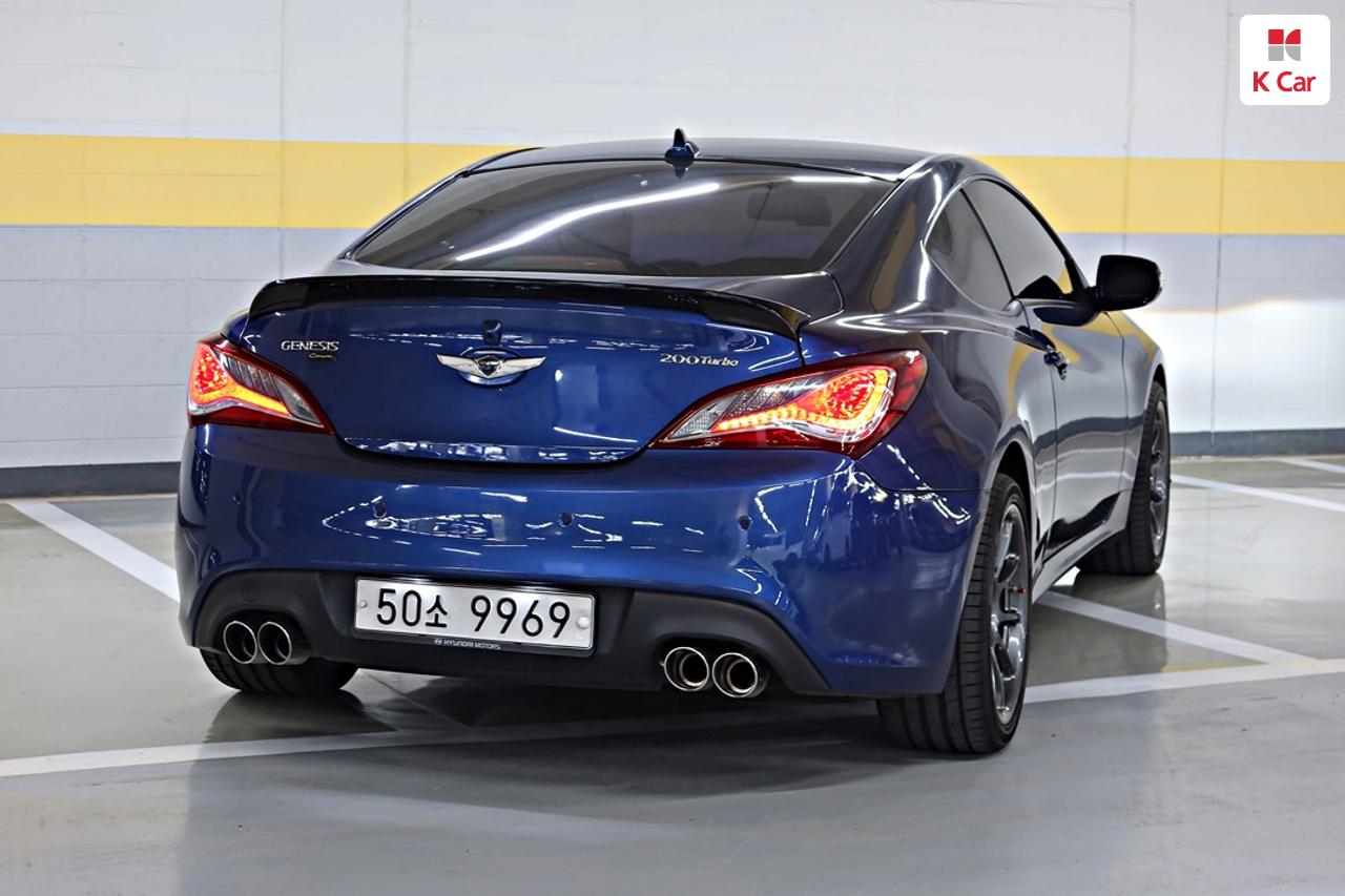 HYUNDAI Genesis Coupe 200 Turbo