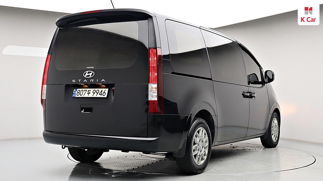 HYUNDAI Staria 3.5 LPG Cargo 3-Seater