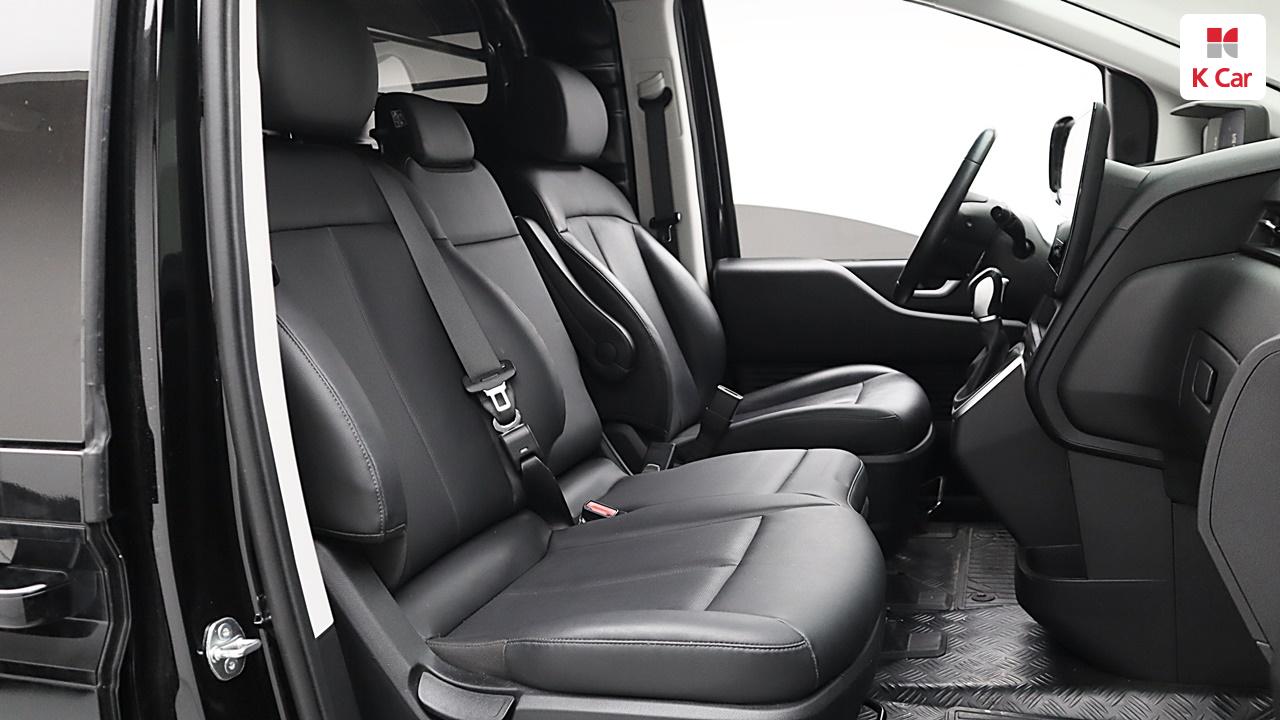 HYUNDAI Staria 3.5 LPG Cargo 3-Seater