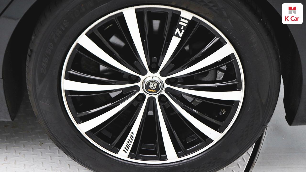 HYUNDAI Ecuus (New Model) VS380