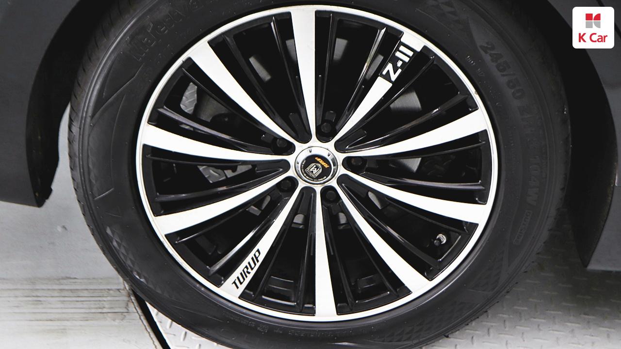 HYUNDAI Ecuus (New Model) VS380