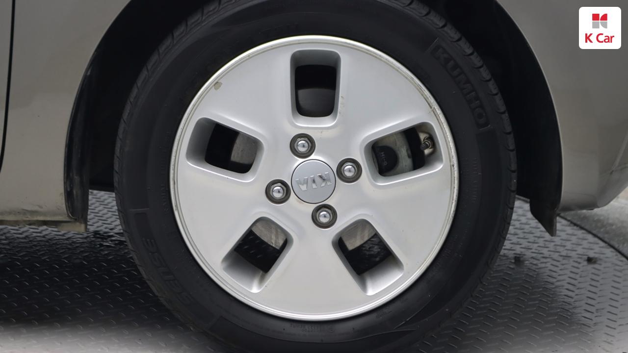 Kia Ray Deluxe 8