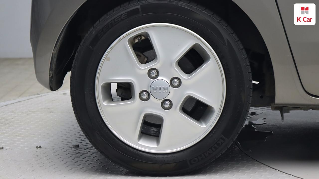 Kia Ray Deluxe 9