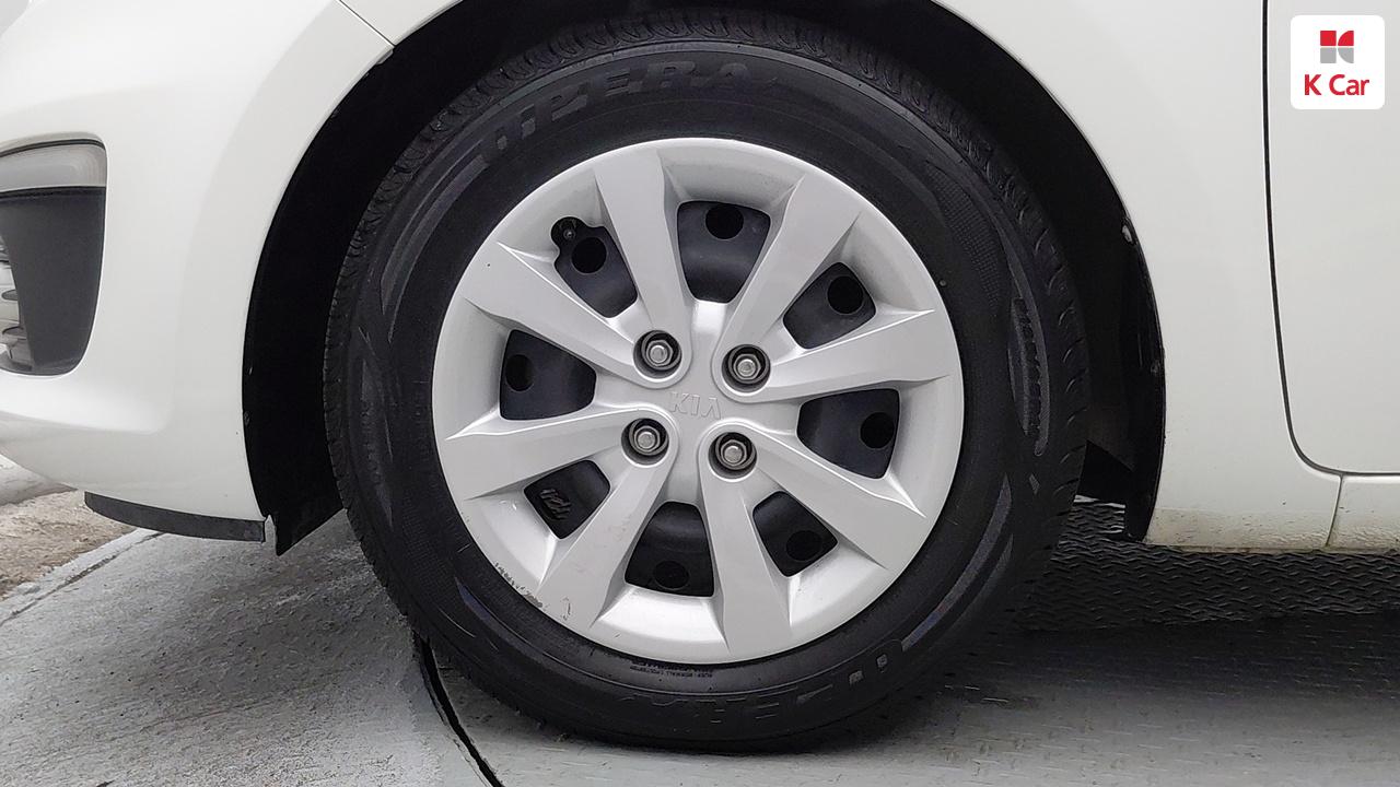 KIA The New Pride 4Door 1.4 MPI