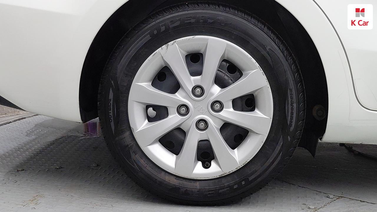 KIA The New Pride 4Door 1.4 MPI