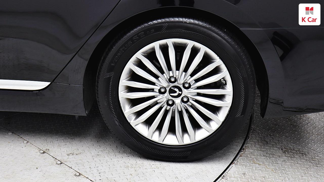 HYUNDAI Ecuus (New Model) VS380