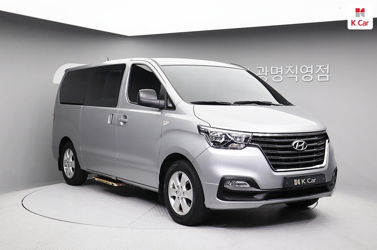 HYUNDAI The New Grand Starex 12-Seater LPi