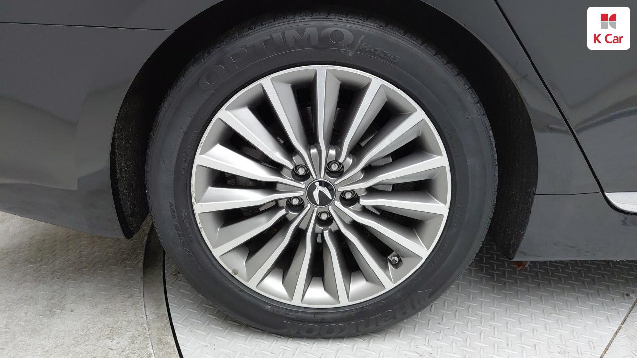 HYUNDAI Ecuus (New Model) VS380