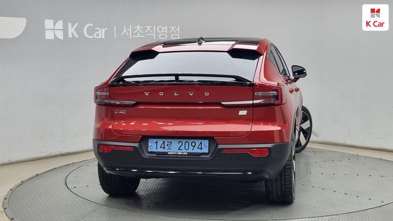 VOLVO C40 Recharge AWD