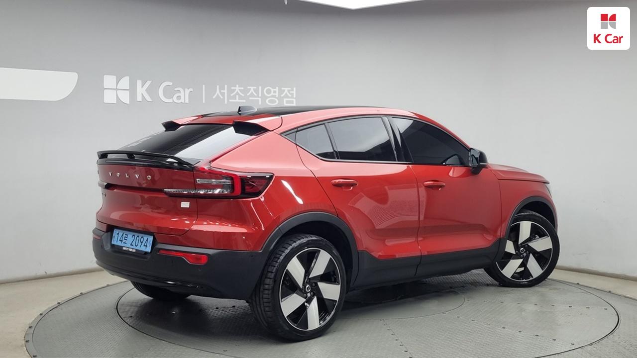 VOLVO C40 Recharge AWD