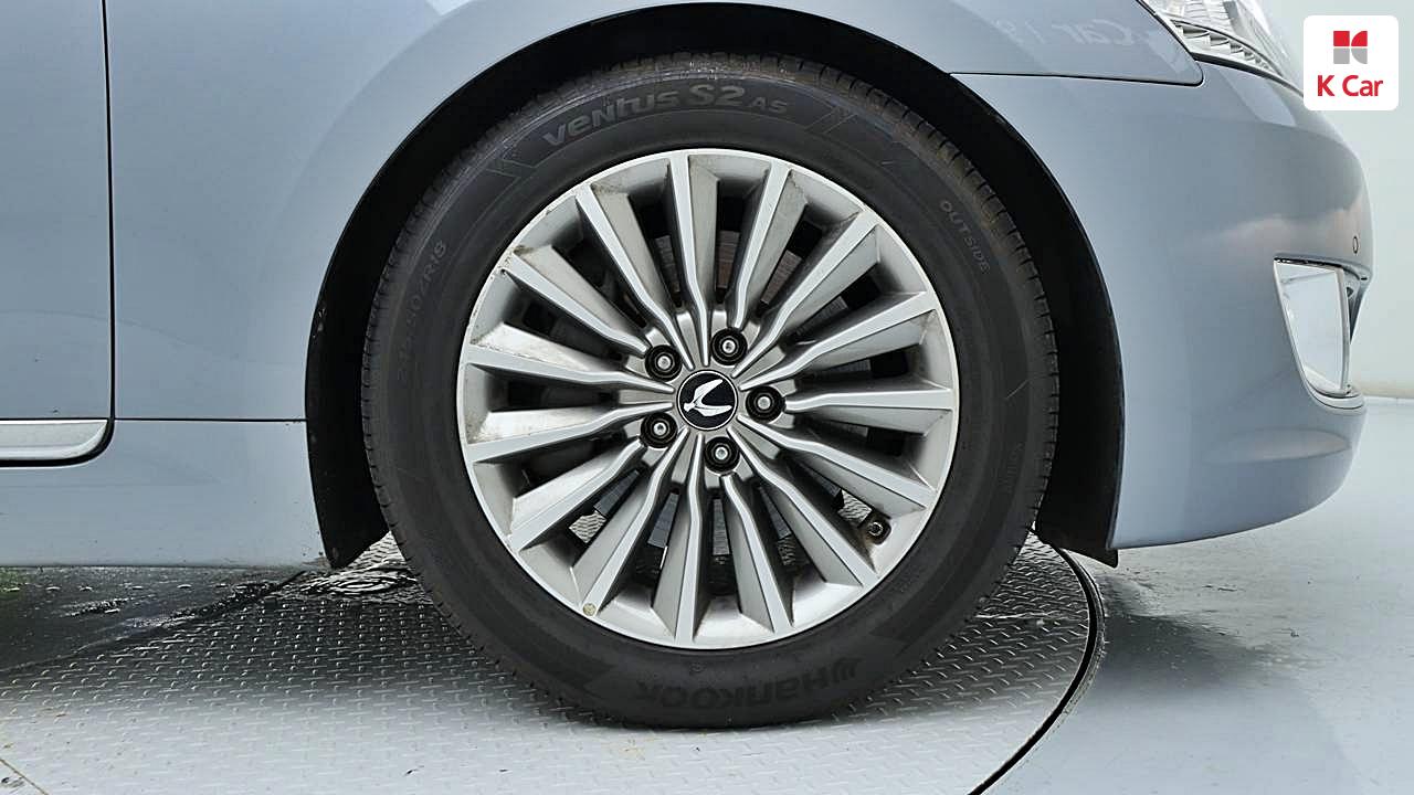 HYUNDAI Ecuus (New Model) VS380