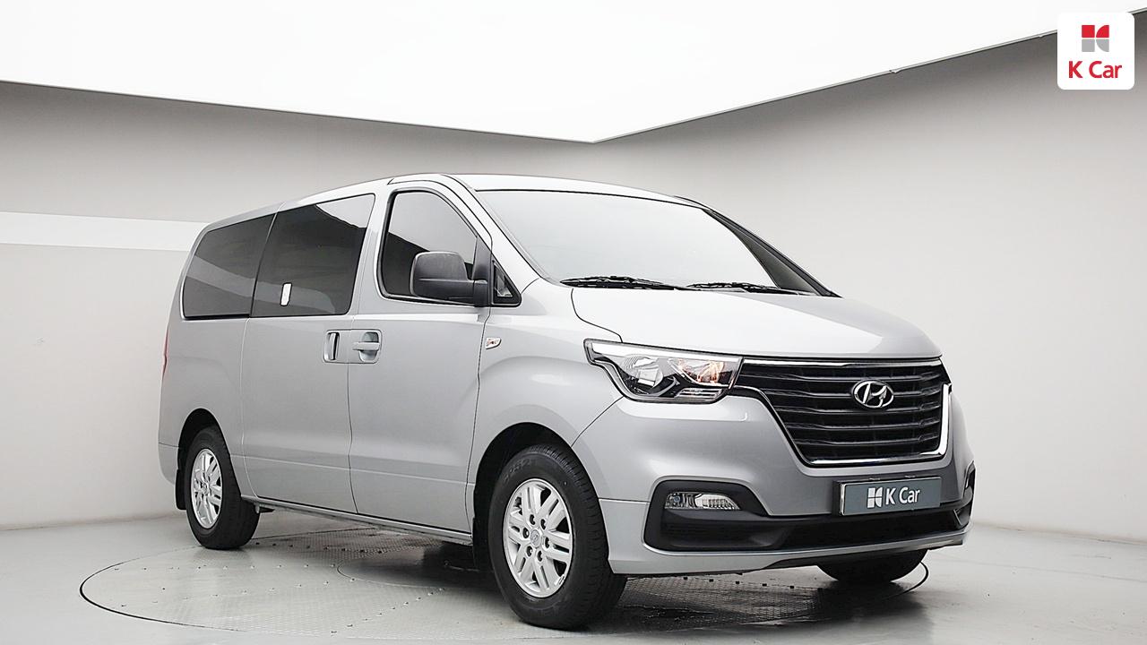 HYUNDAI The New Grand Starex 3-Seater Diesel Van