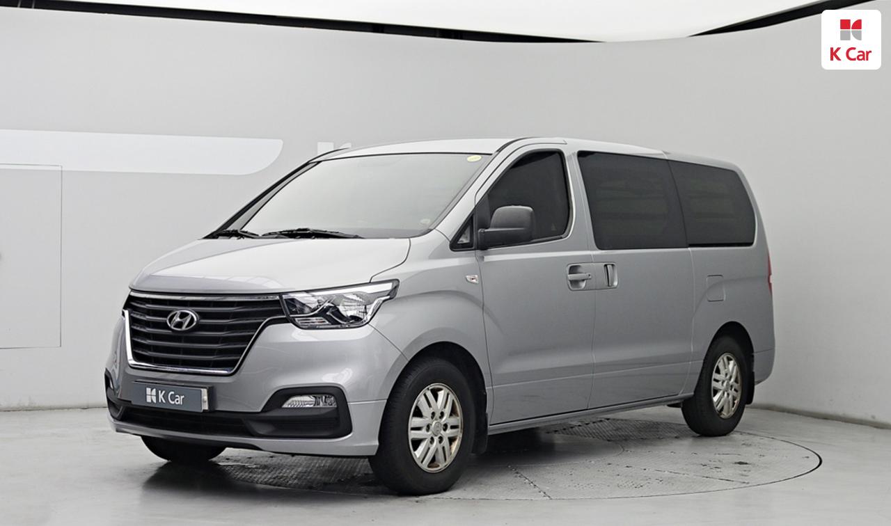 HYUNDAI The New Grand Starex 3-Seater Diesel Van