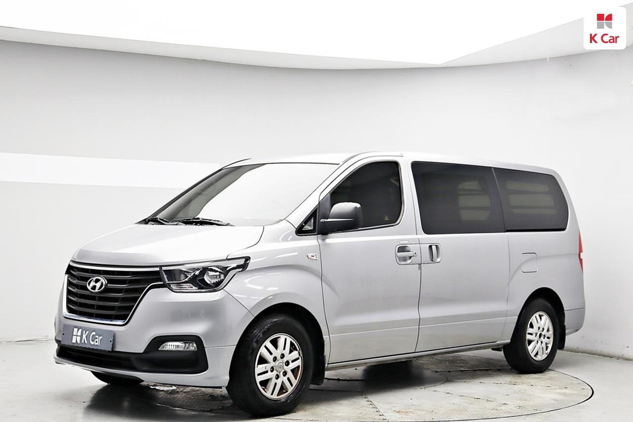 HYUNDAI The New Grand Starex 3-Seater Diesel Van