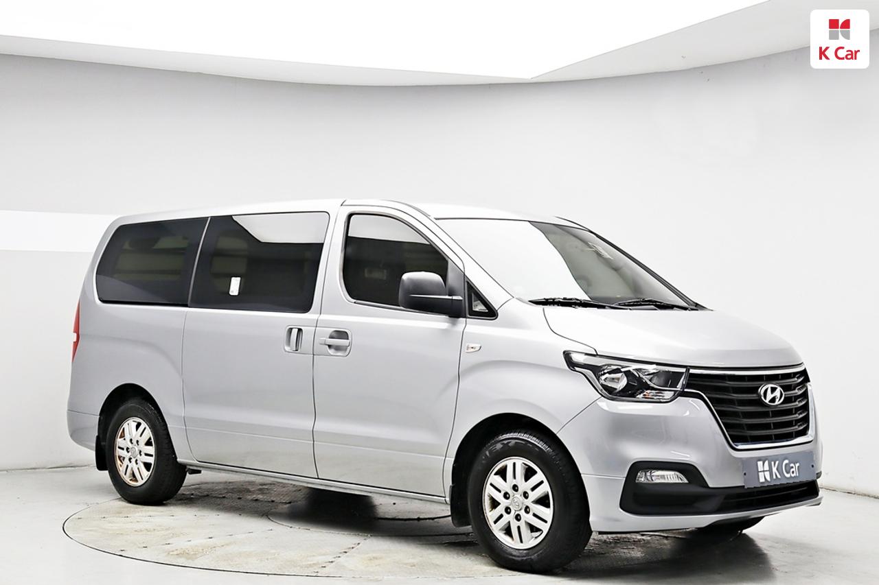 HYUNDAI The New Grand Starex 3-Seater Diesel Van