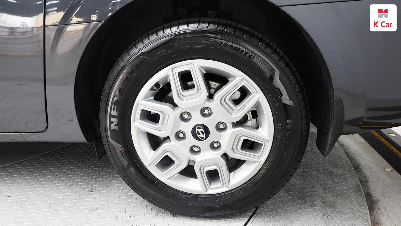 HYUNDAI Staria Hybrid 1.6 Hybrid Electric Vehicle Tourer 9-Seater