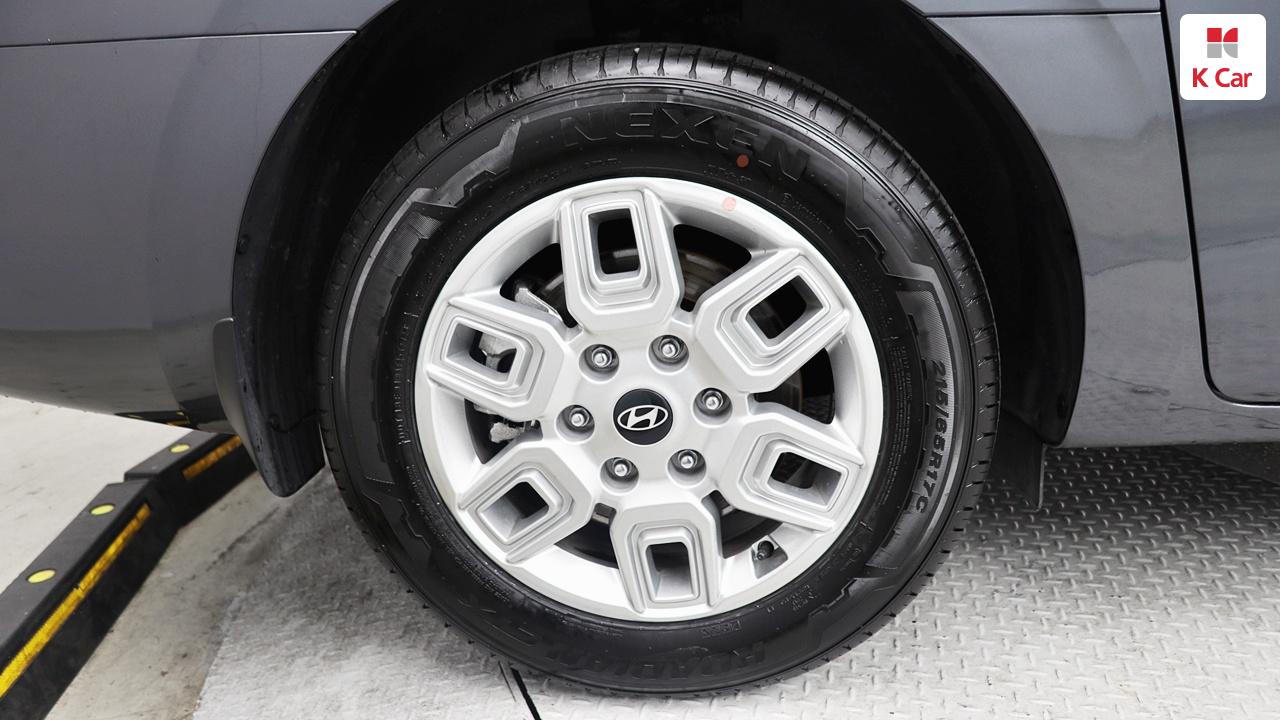 HYUNDAI Staria Hybrid 1.6 Hybrid Electric Vehicle Tourer 9-Seater