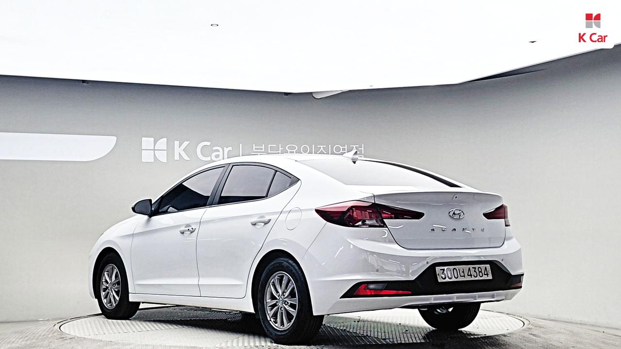 HYUNDAI The New Avante AD 1.6 LPI