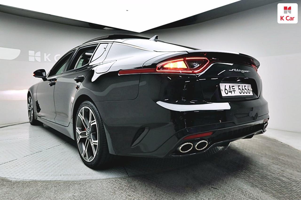 KIA Stinger 2.0 Turbo